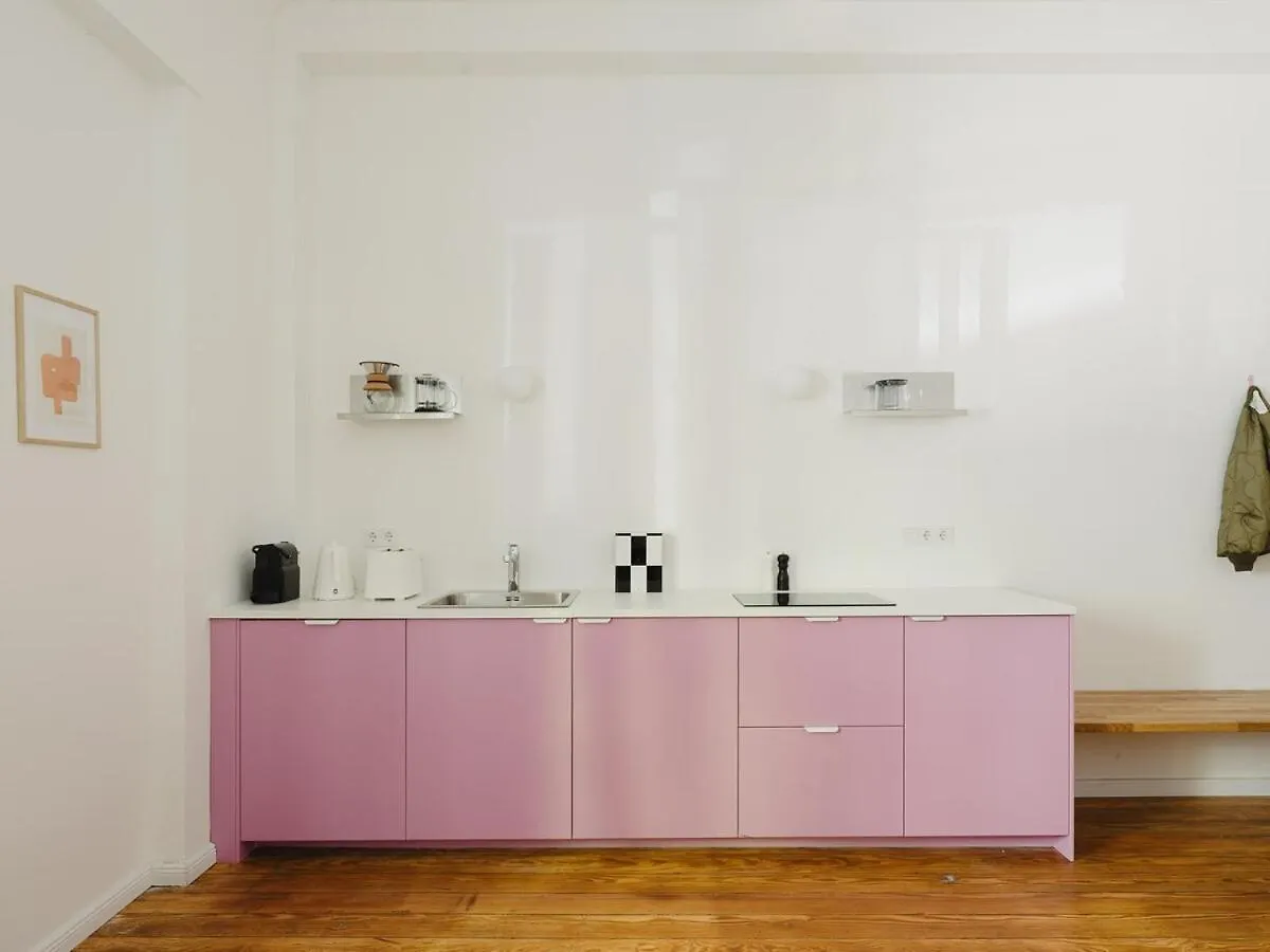 Nook Stay Am Tempelhofer Feld Appartement Berlijn